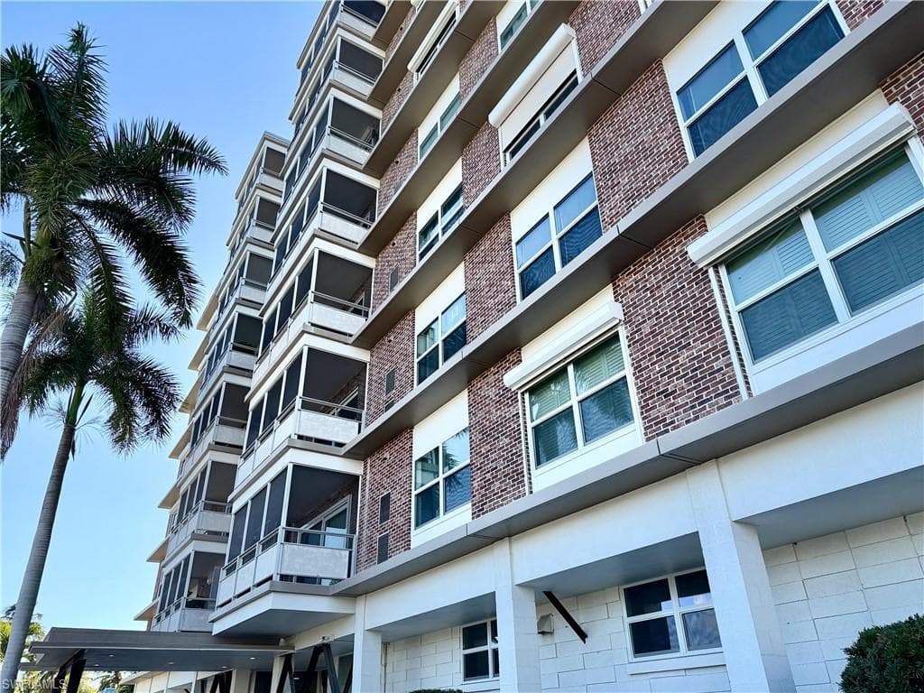 2350 1st ST 303-25