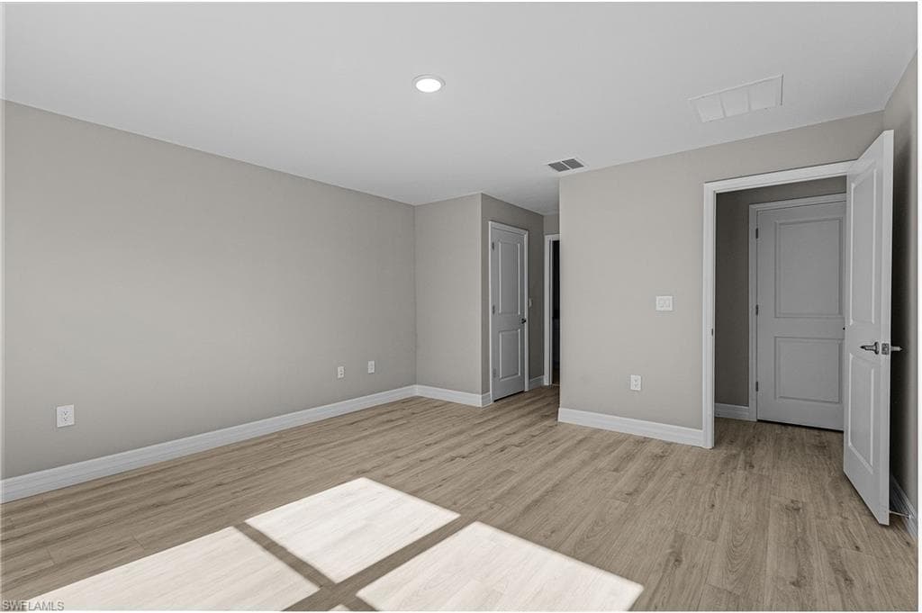 545 Oakshire LN-6
