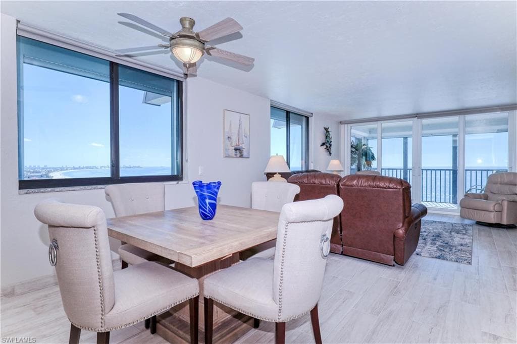 2800 Estero BLVD PH2-27