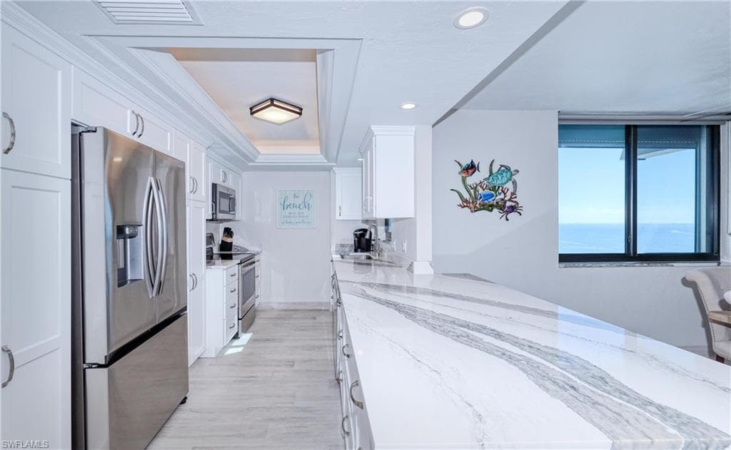2800 Estero BLVD PH2-6