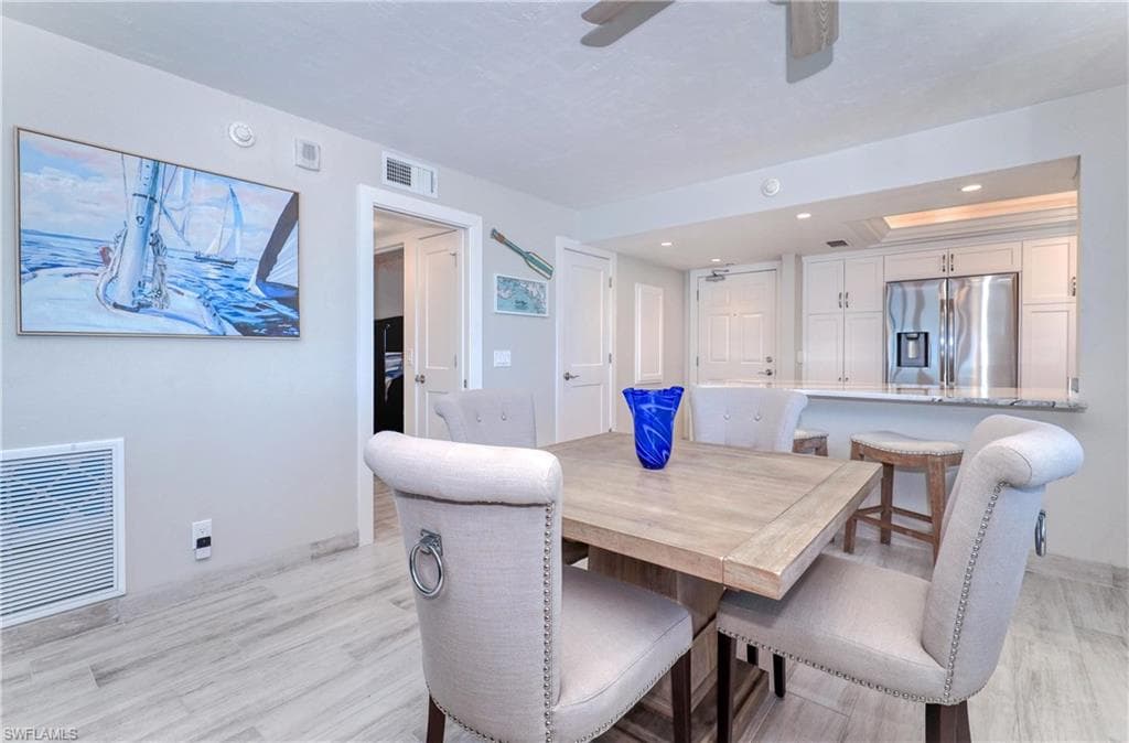 2800 Estero BLVD PH2-26