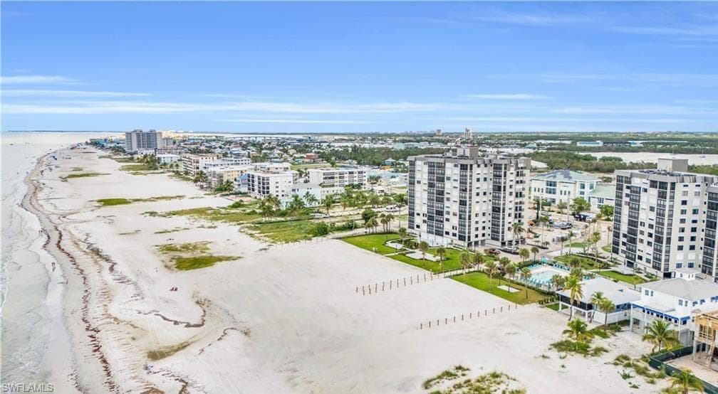 2800 Estero BLVD PH2-3