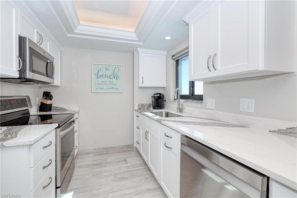 2800 Estero BLVD PH2-30