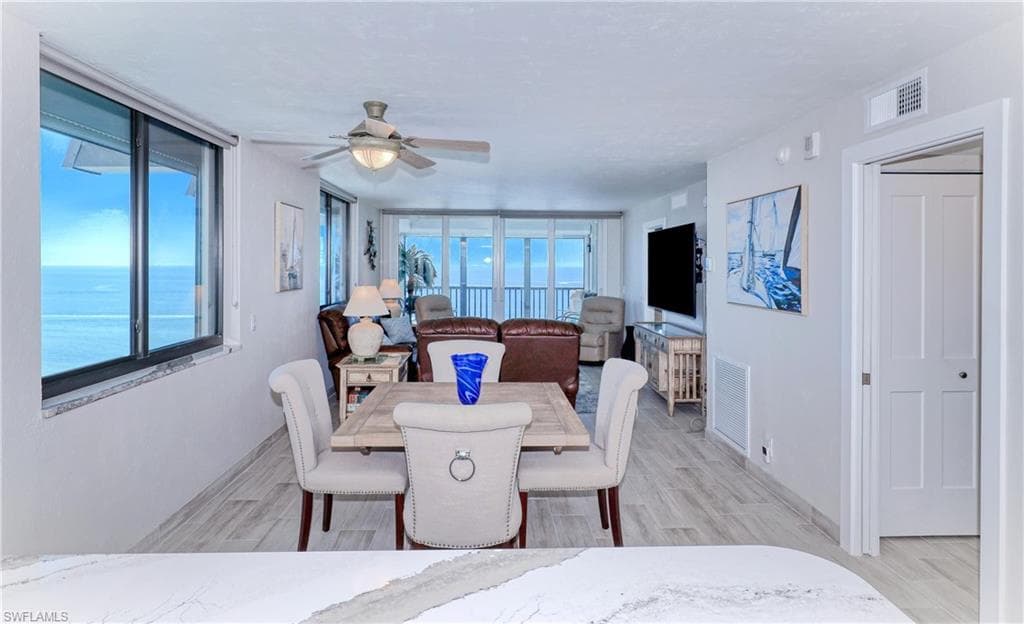 2800 Estero BLVD PH2-10