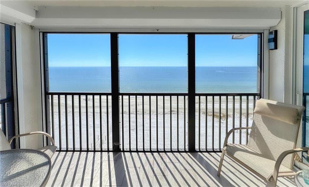 2800 Estero BLVD PH2-15
