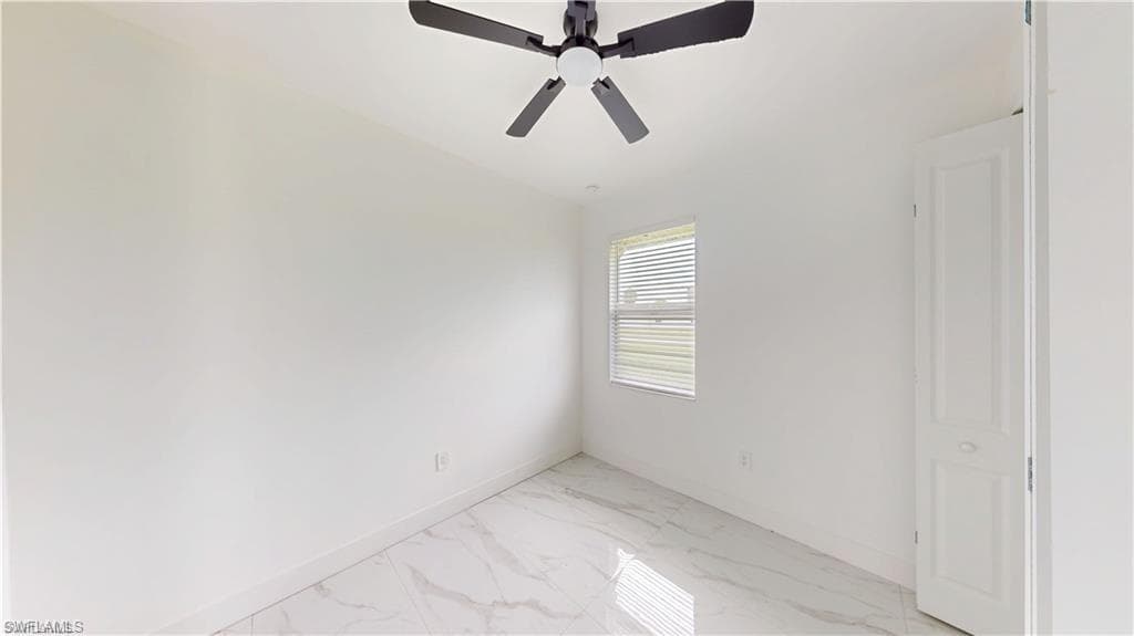 2045 Carver AVE-14