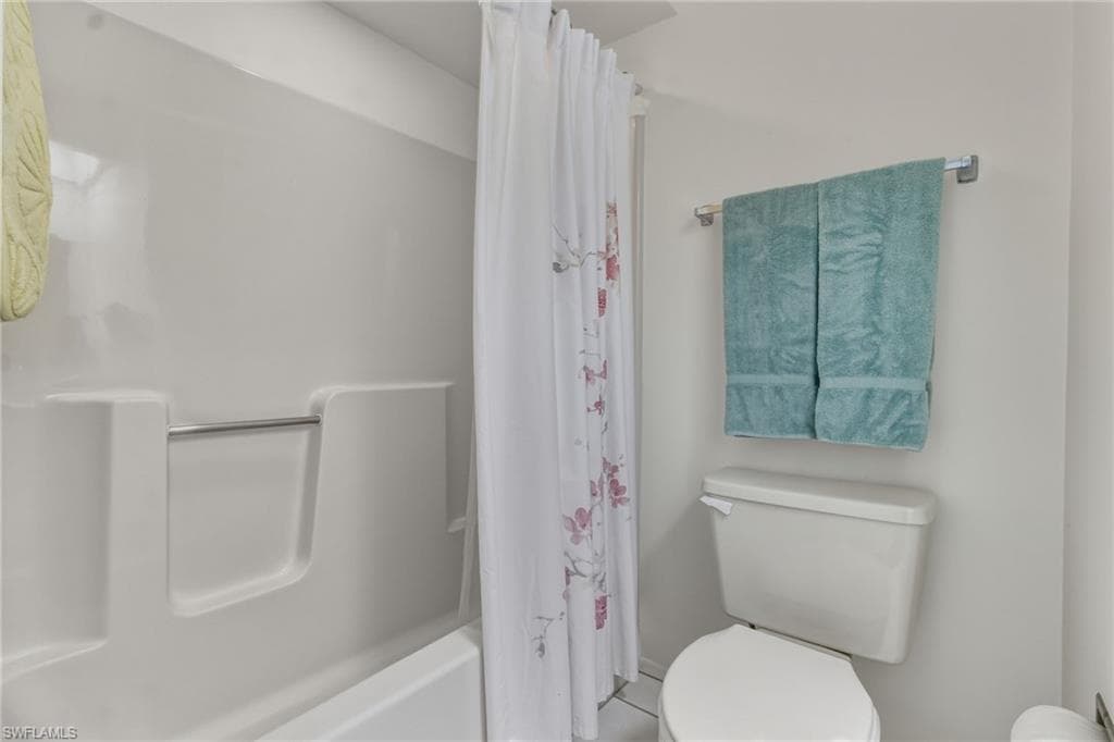5301 Blue Crab CIR 4-27