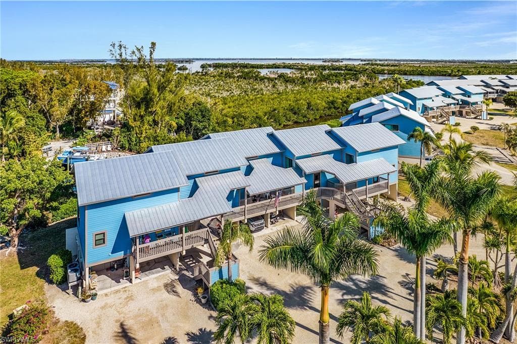 5301 Blue Crab CIR 4-6