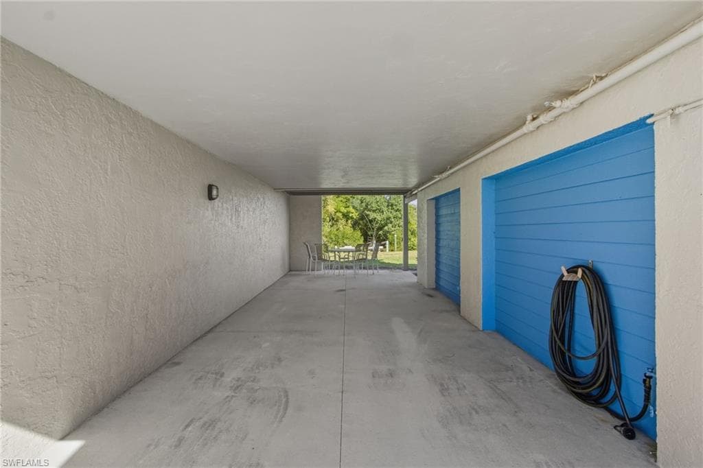 5301 Blue Crab CIR 4-12
