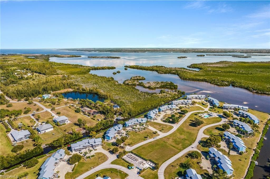 5301 Blue Crab CIR 4-31
