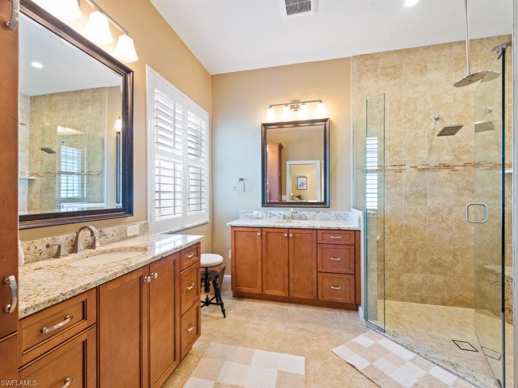 15954 Delasol LN-12