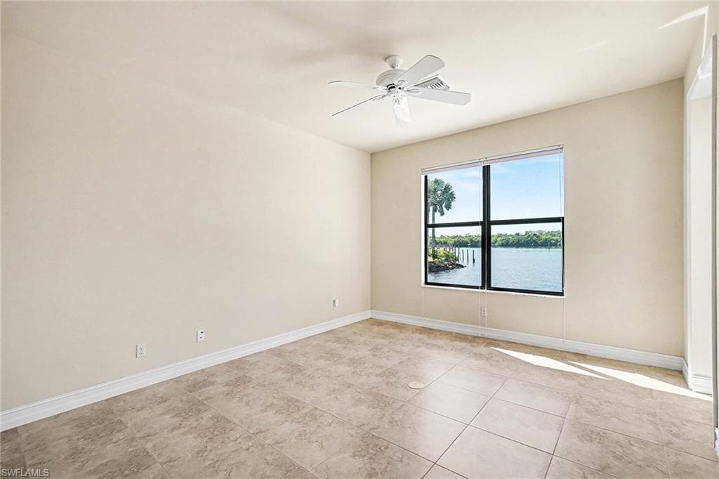 866 Cal Cove DR-41