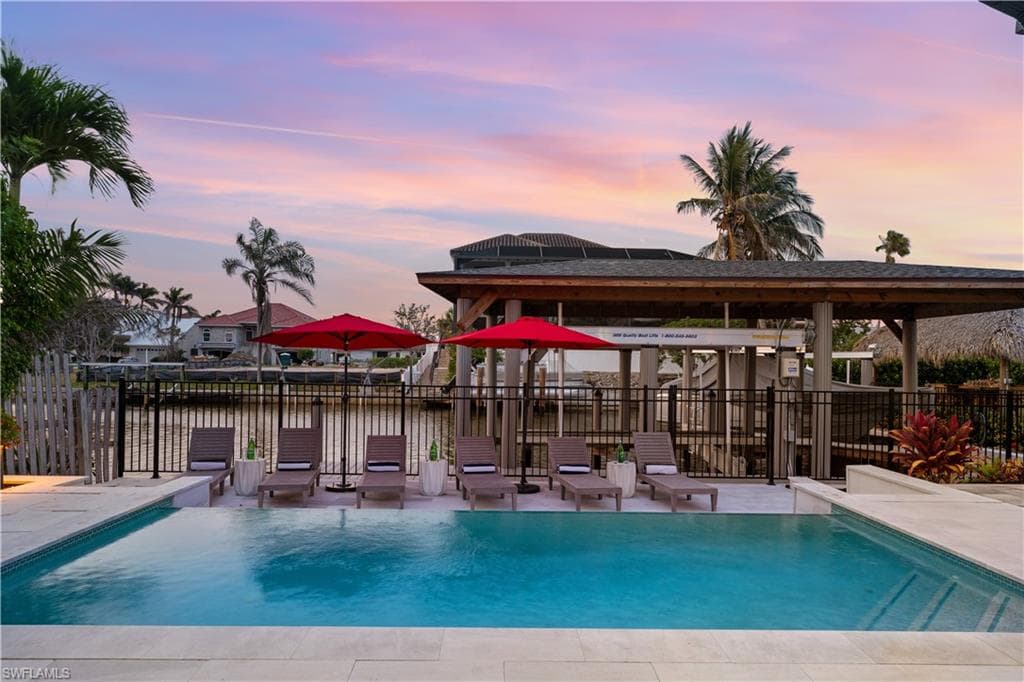 493 Willet AVE-3