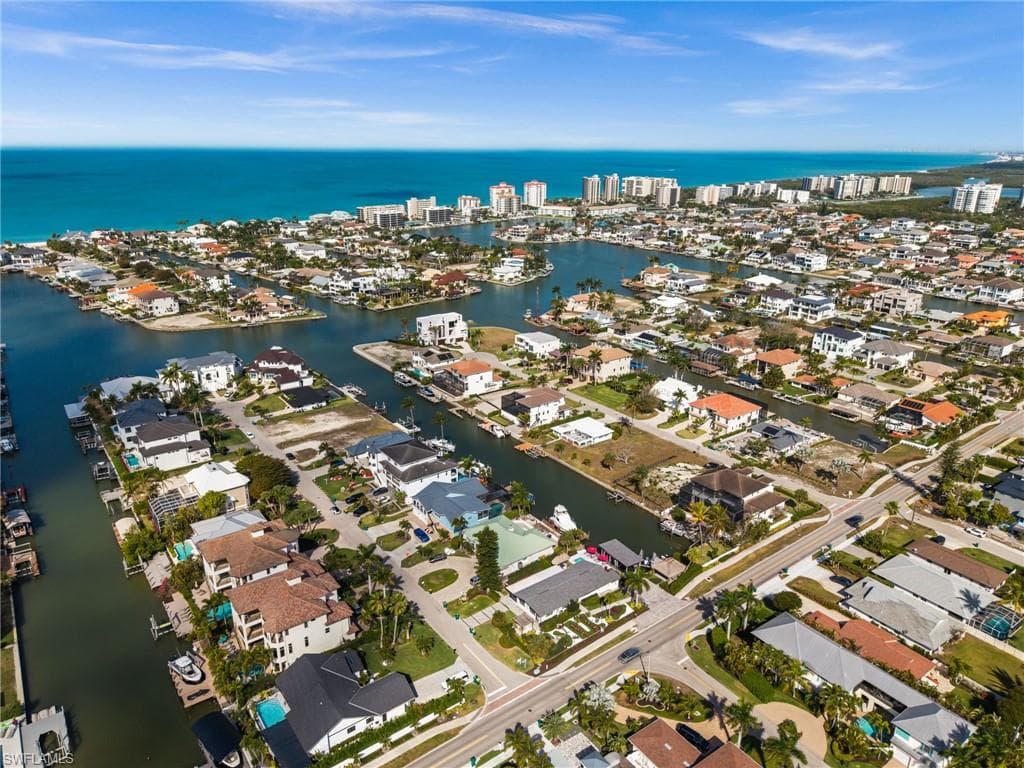 493 Willet AVE-45