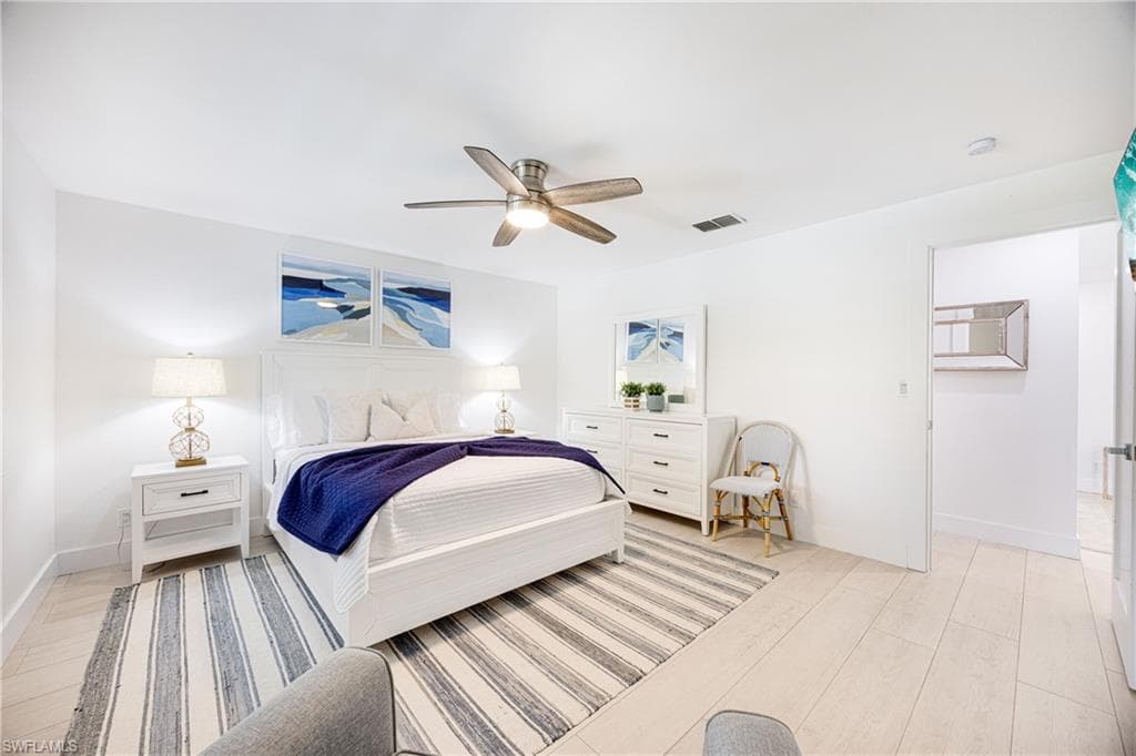 493 Willet AVE-19