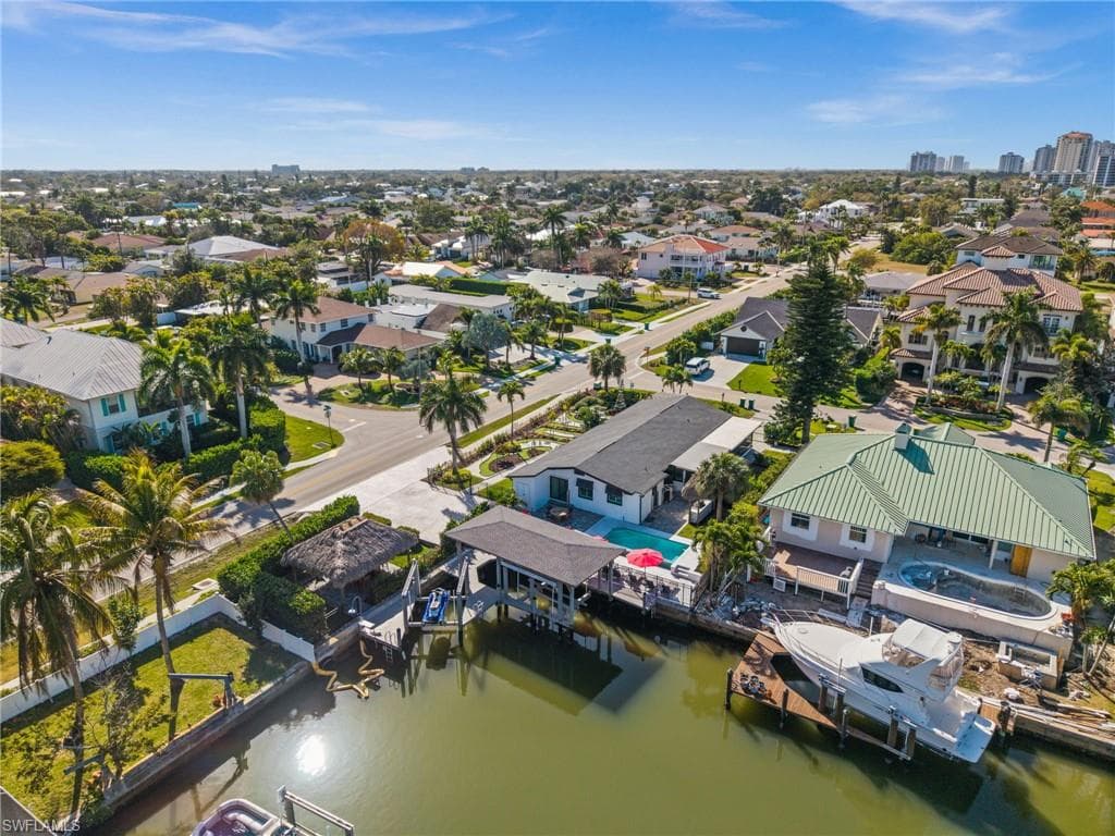 493 Willet AVE-39