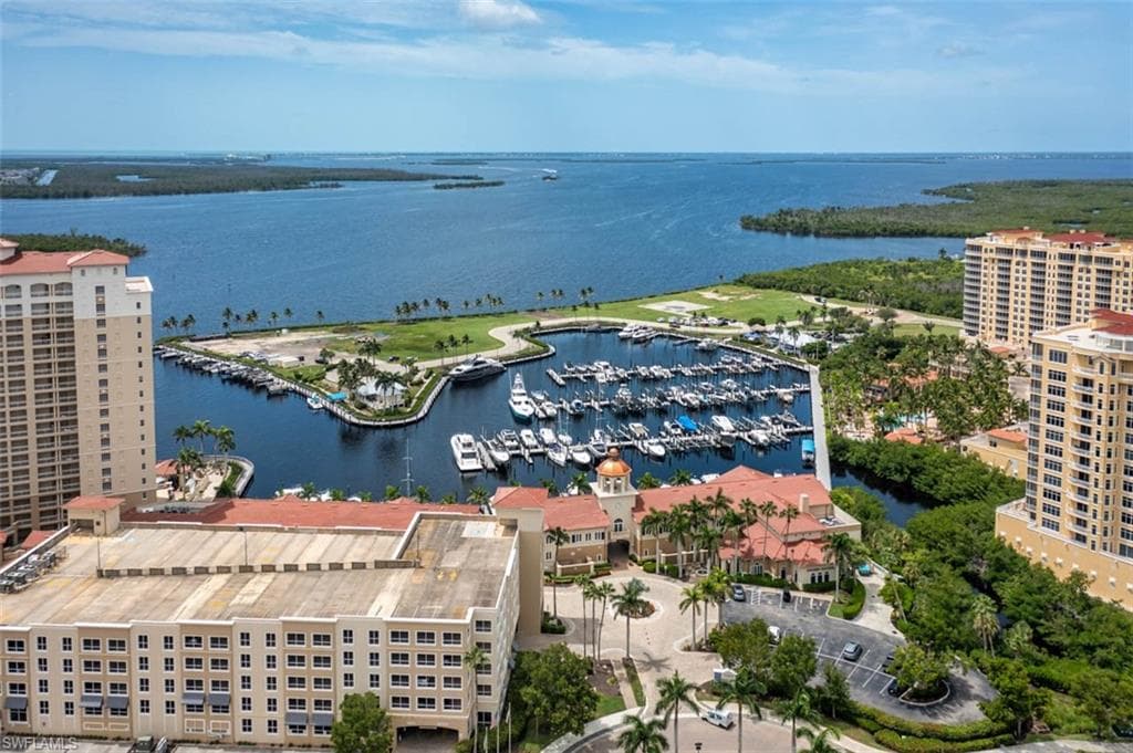 5960 Tarpon Gardens CIR 102-38
