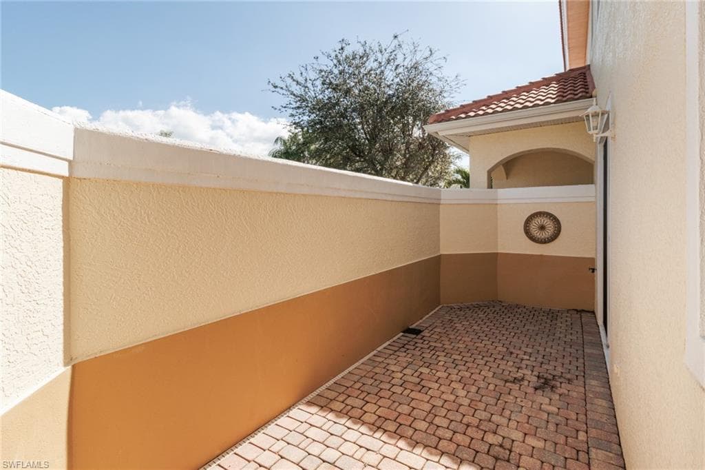 5960 Tarpon Gardens CIR 102-14