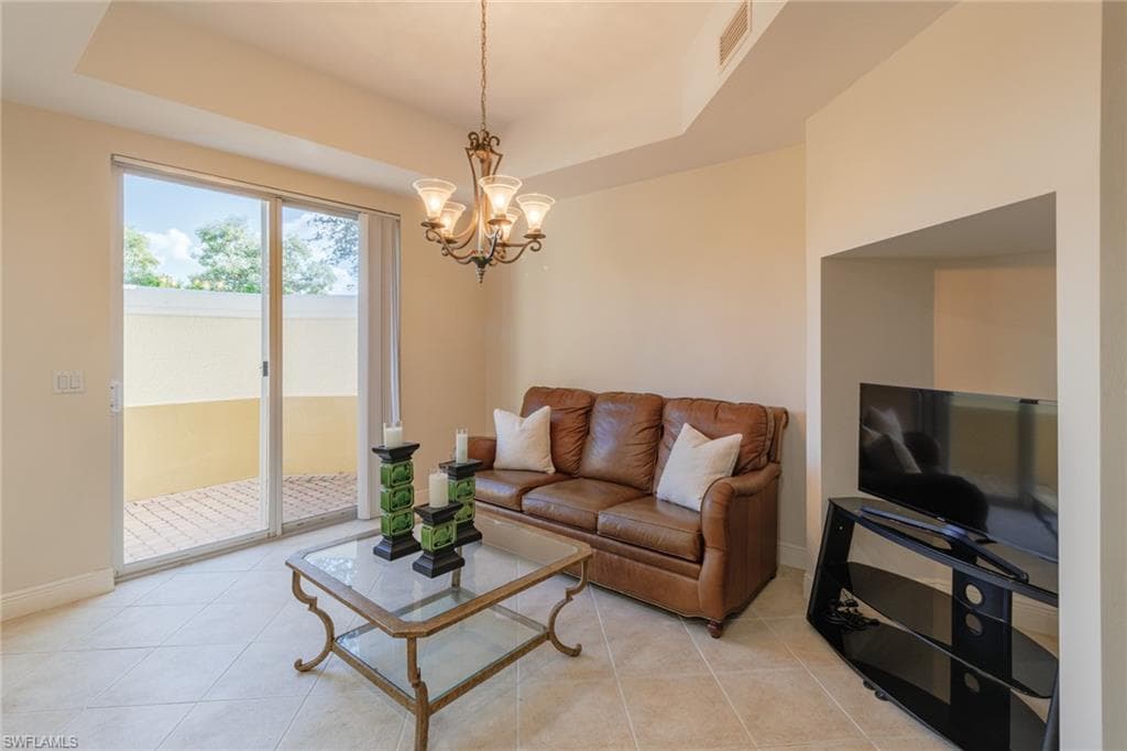 5960 Tarpon Gardens CIR 102-11