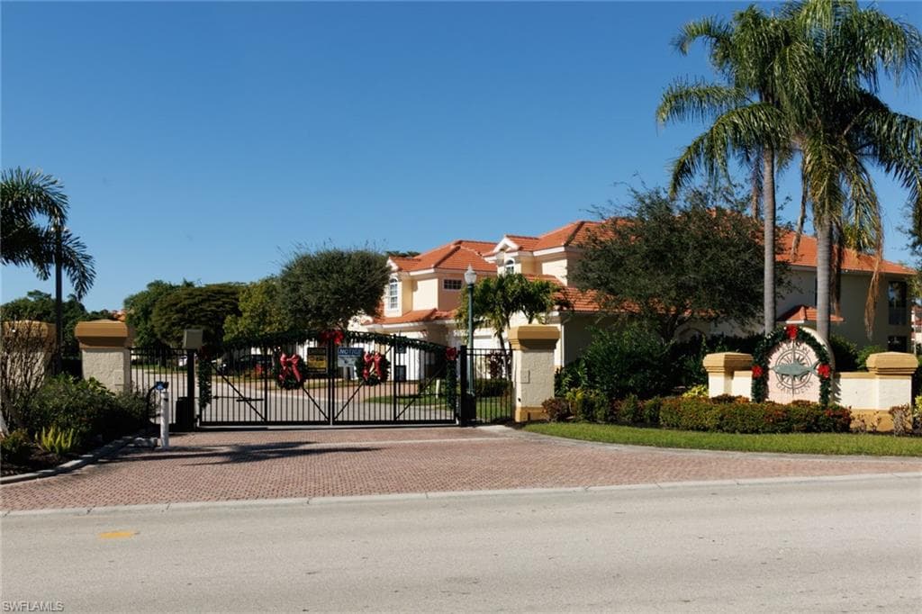 5960 Tarpon Gardens CIR 102-35