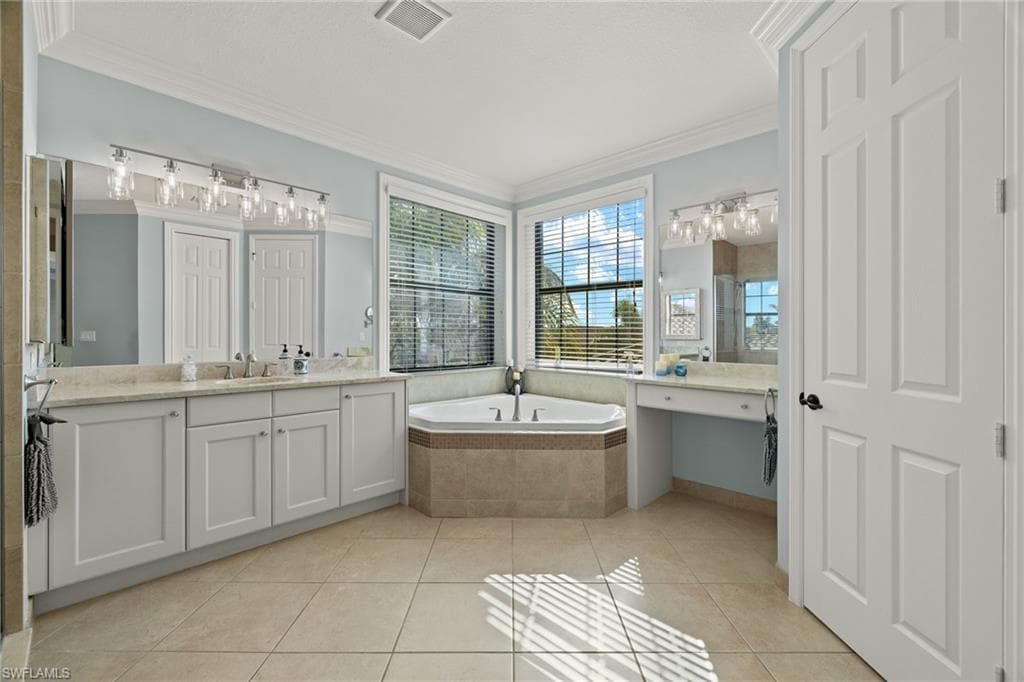11696 Stonecreek CIR-23