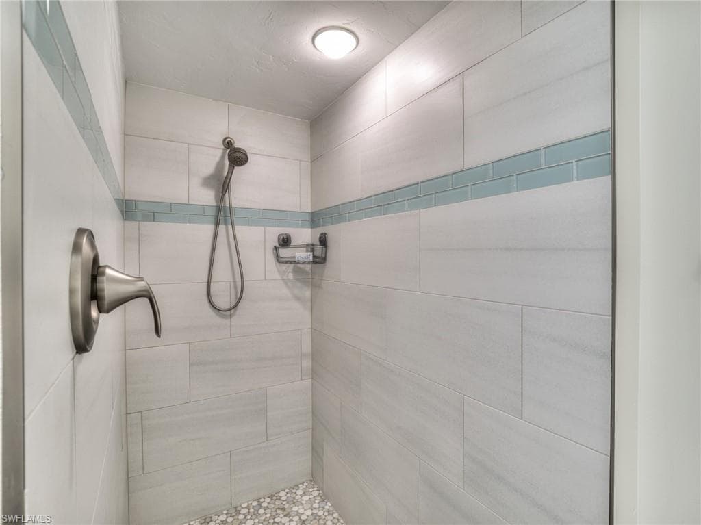 11510 Murmond LN-17