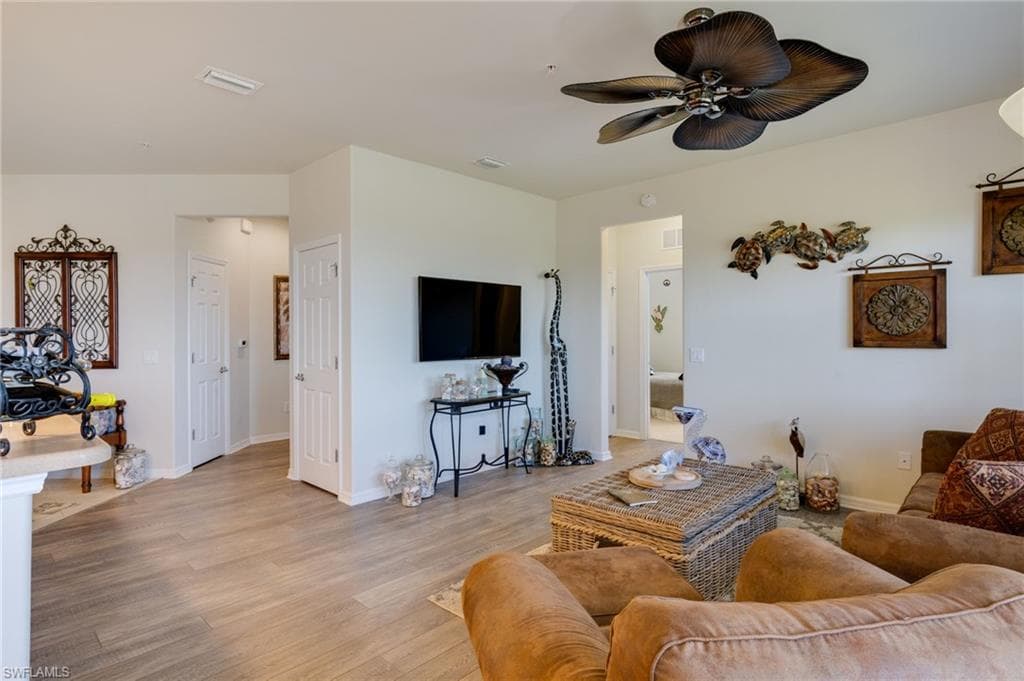 11751 Pasetto LN 303-5