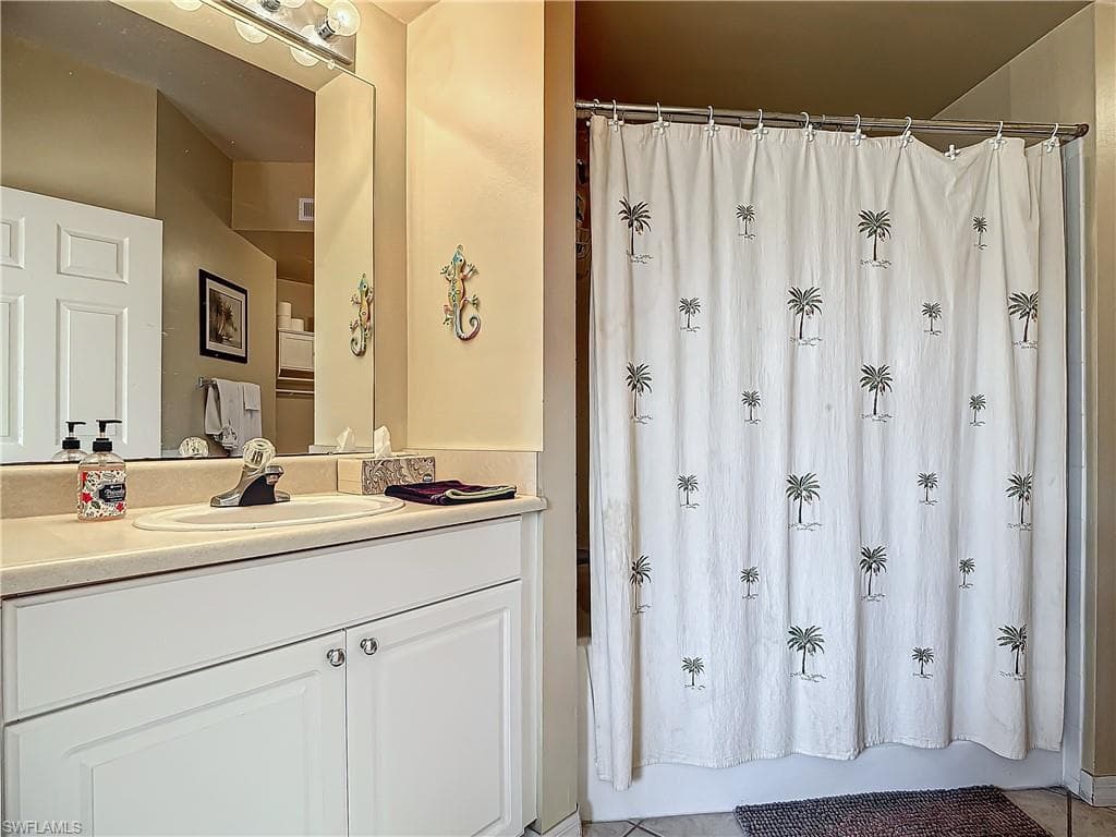 15625 Ocean Walk CIR S 208-27