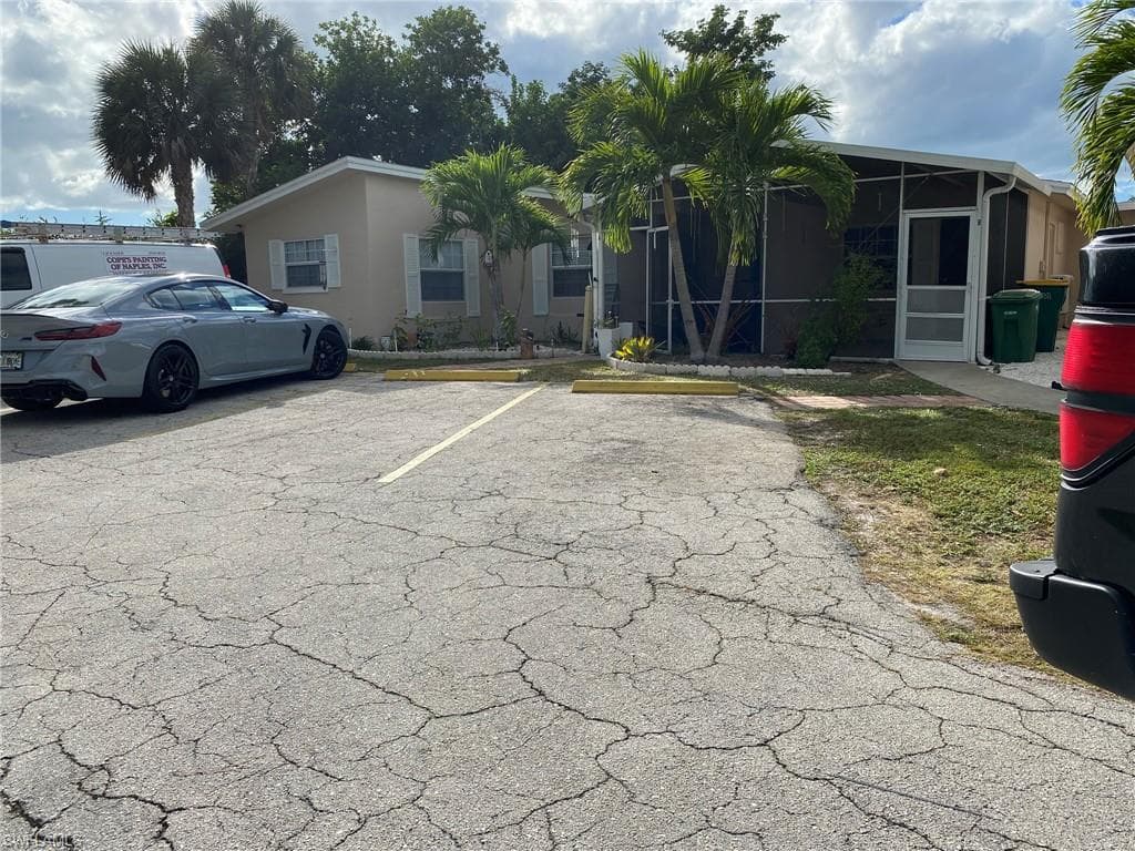 2084 Monroe AVE-1