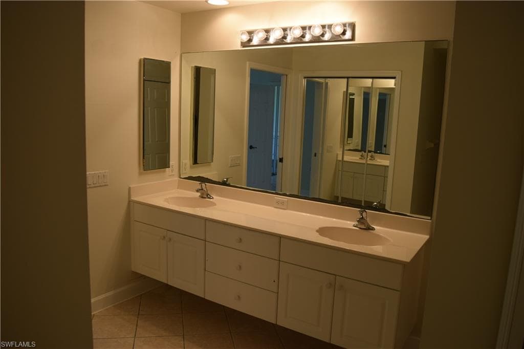 2350 Hidden Lake CT 8513-16