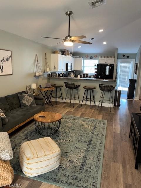 842 South ST-22
