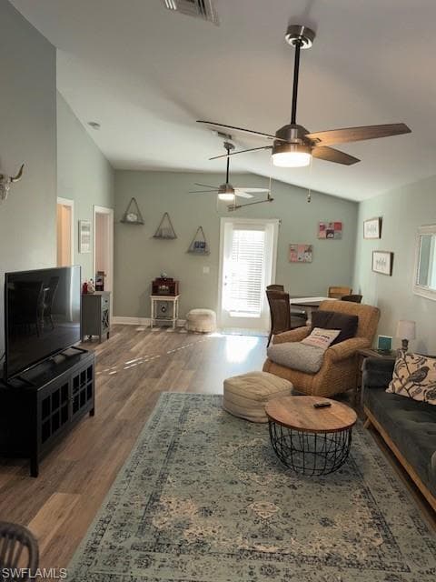 842 South ST-15