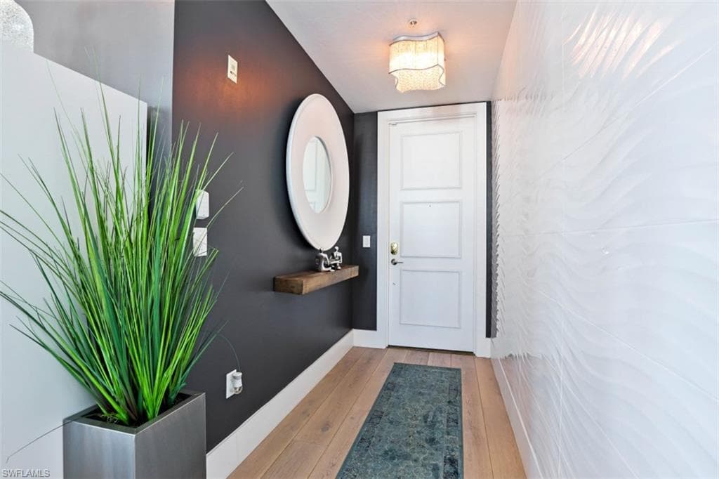 900 5th AVE S 303-2