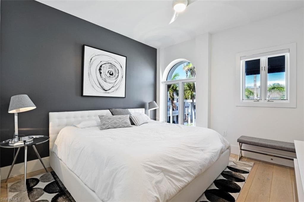 900 5th AVE S 303-9
