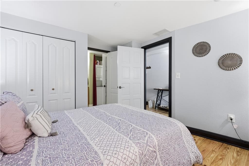 2260 1st ST 210-17