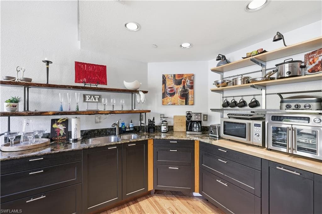 2260 1st ST 210-3