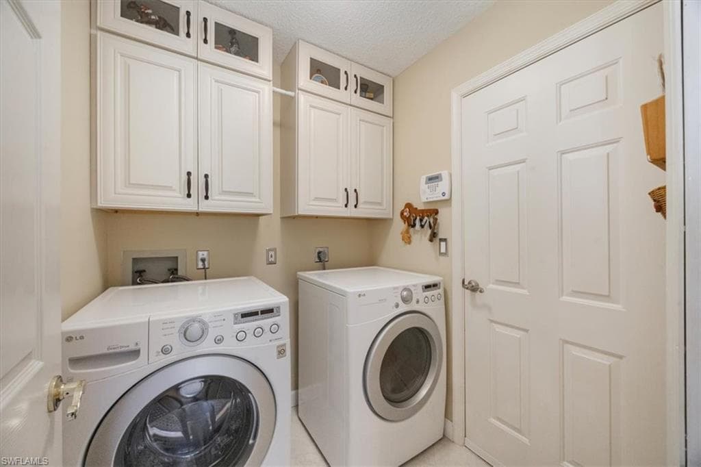 4198 Royal Wood BLVD-24