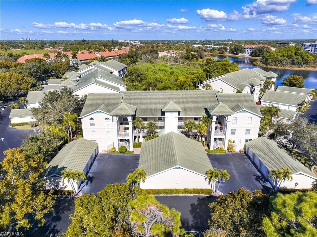28871 Bermuda Lago CT 304-1