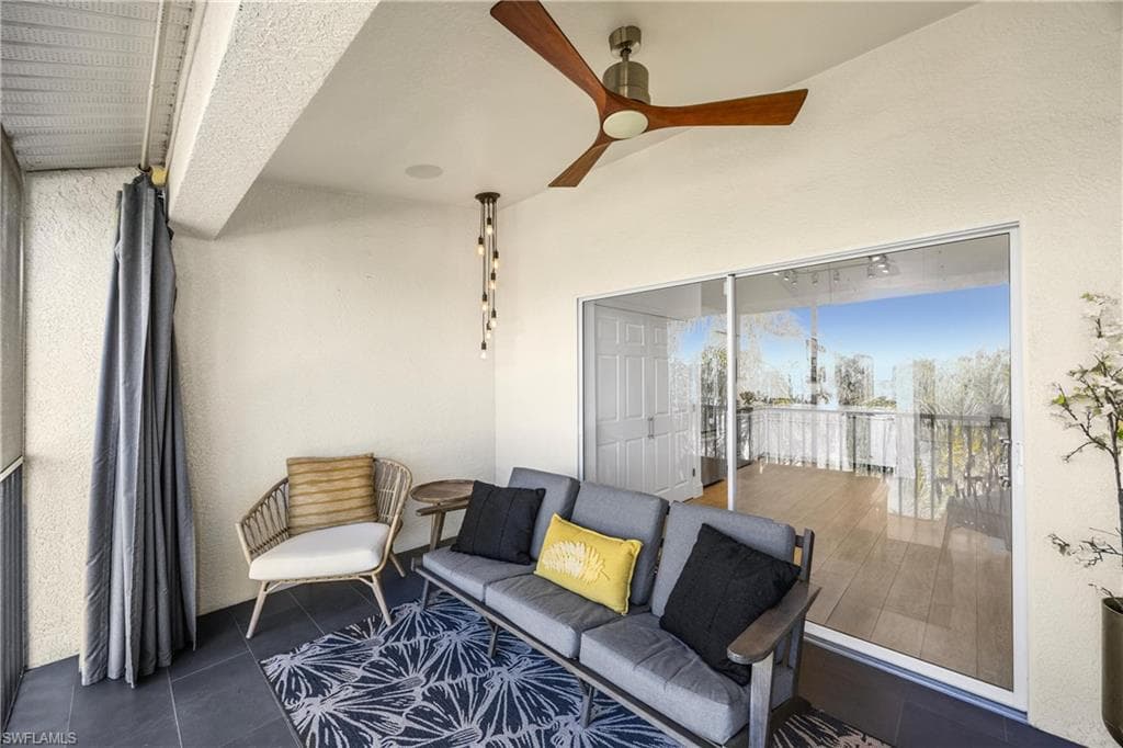 28871 Bermuda Lago CT 304-30