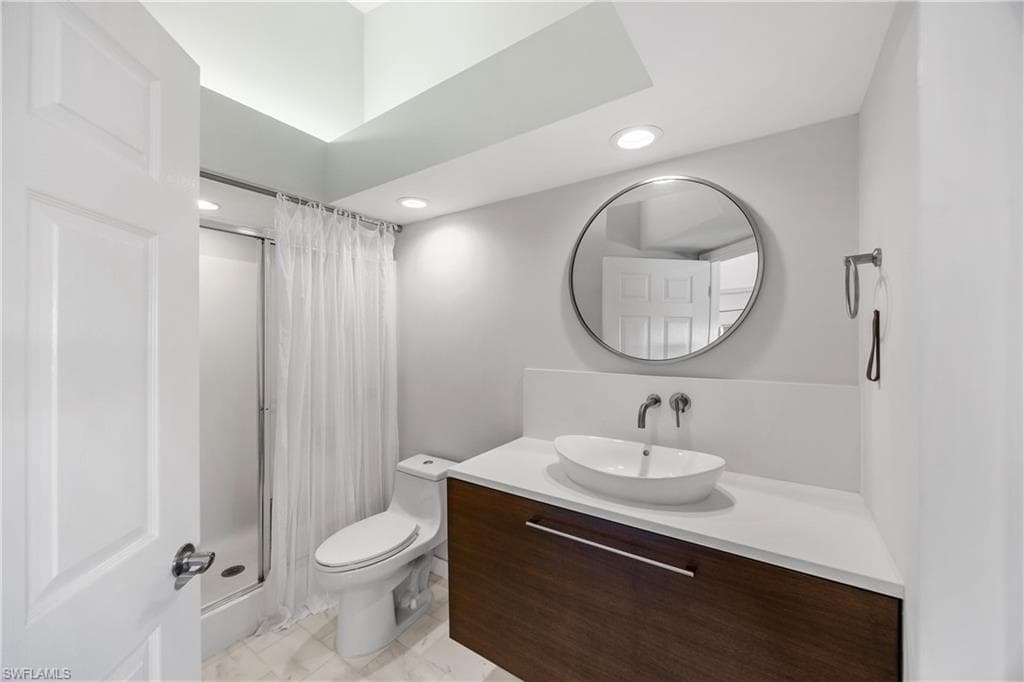 28871 Bermuda Lago CT 304-21