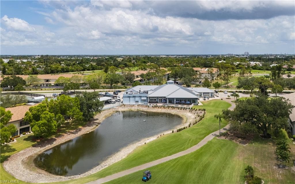 5825 Trailwinds DR 425-3