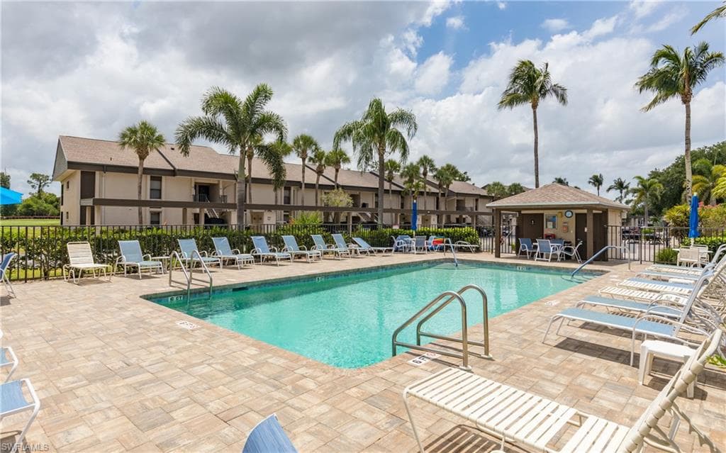 5825 Trailwinds DR 425-20