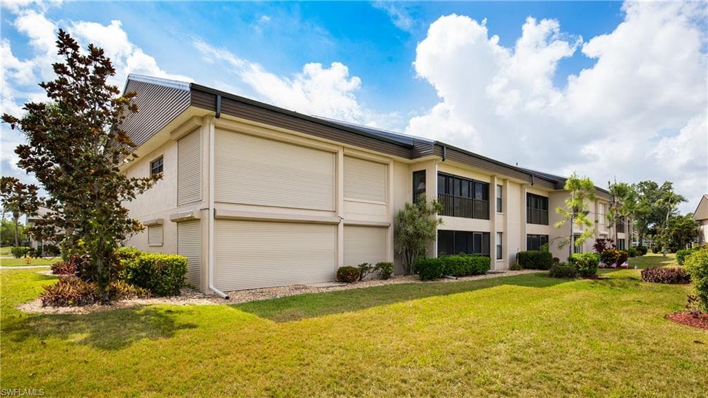 5825 Trailwinds DR 425-30