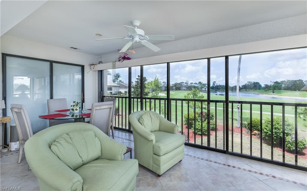 5825 Trailwinds DR 425-10