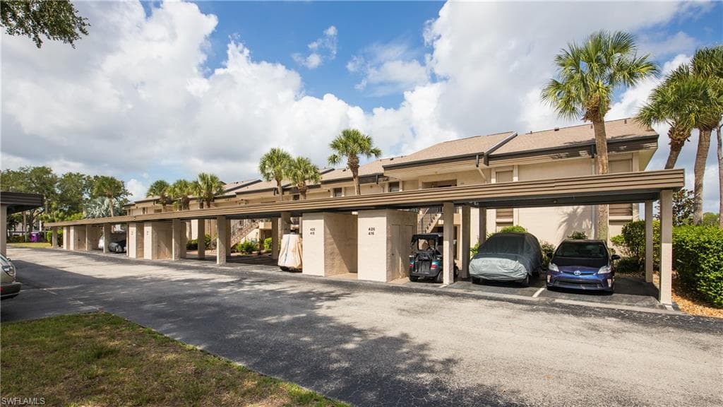 5825 Trailwinds DR 425-29