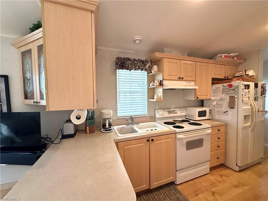 20180 Ponce De Leon DR-12