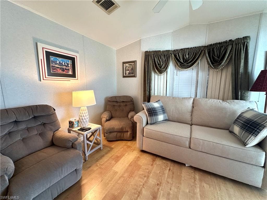 20180 Ponce De Leon DR-15