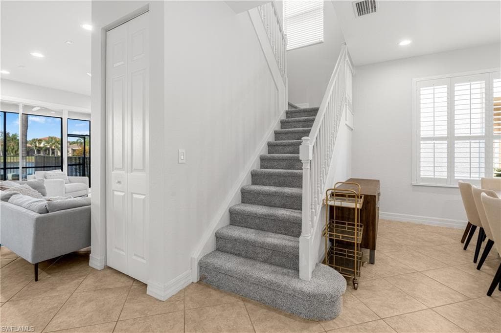 10487 Winged Elm LN-12