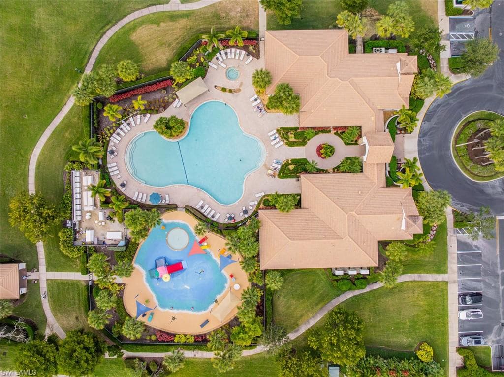 10487 Winged Elm LN-35