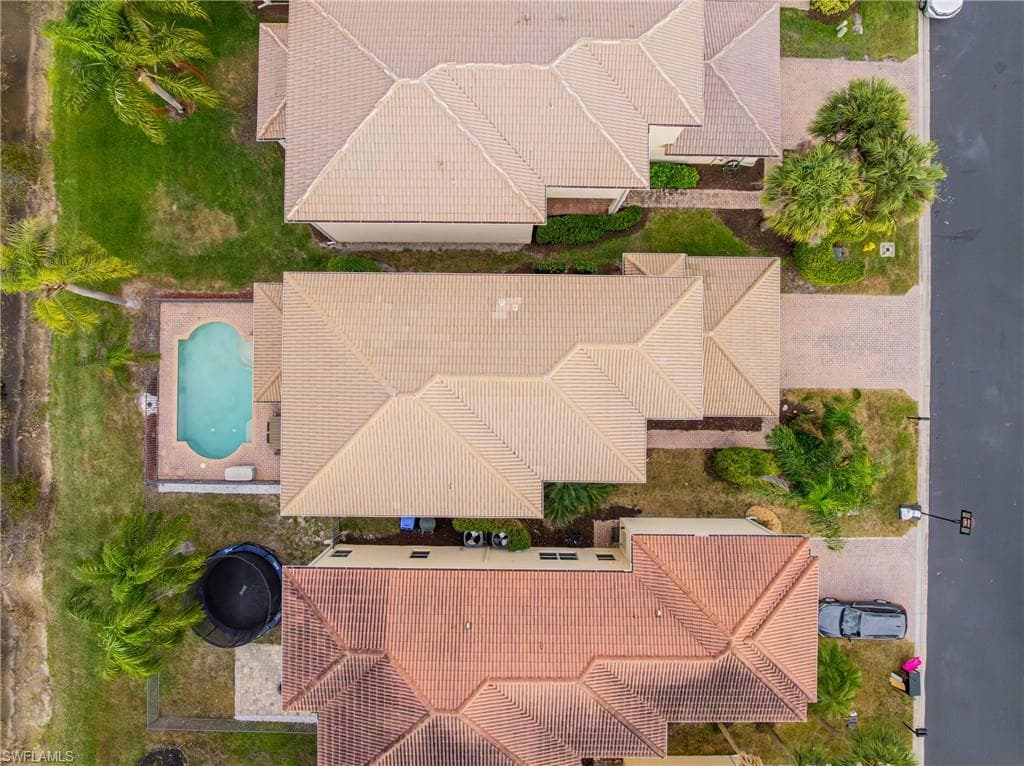 10487 Winged Elm LN-31